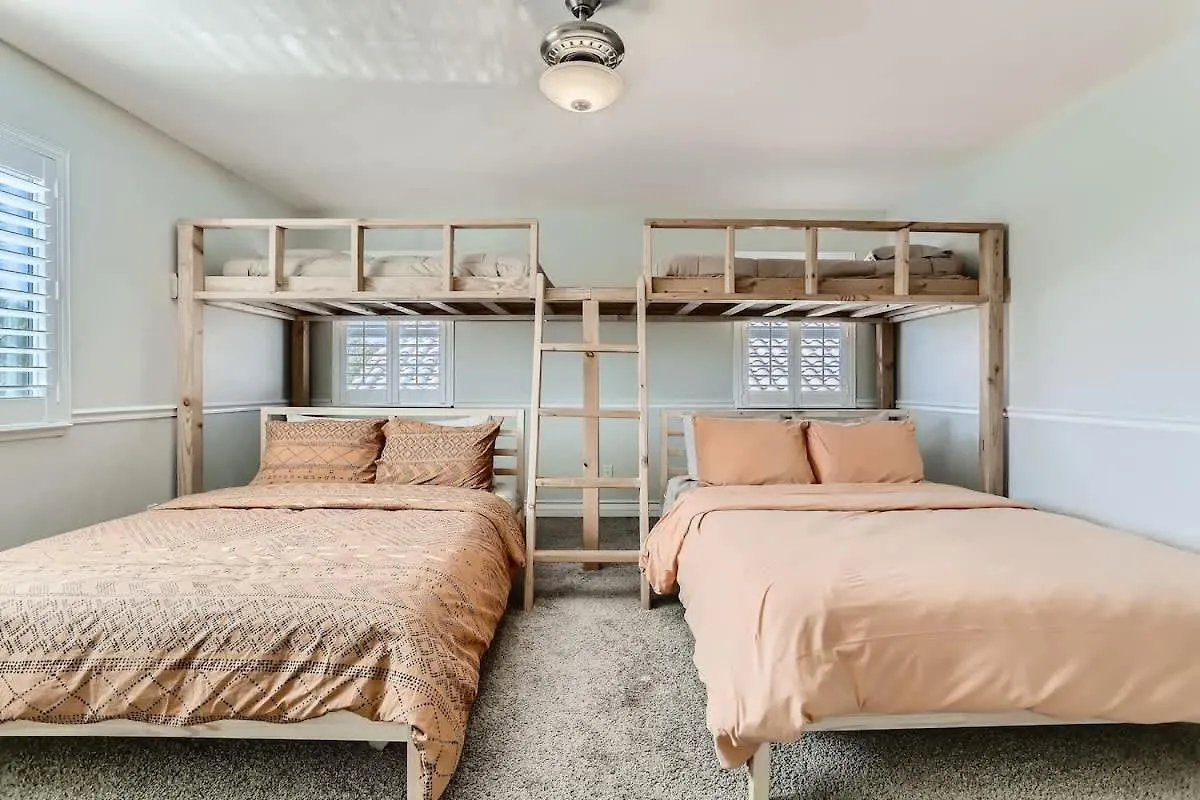 Spacious Luxury Desert Retreat With Heated Pool Putt Putt And A Playground For Family Las Vegas